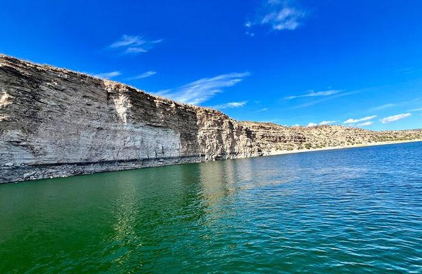 Private Boat Rental w/Captain in Lake Pleasant Arizona
