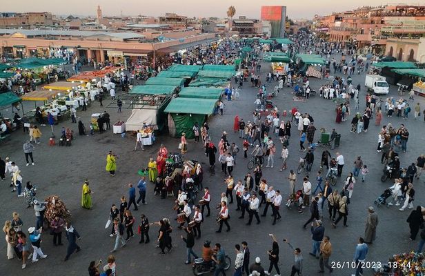Marrakech Medina Guided Tour with Local Expert