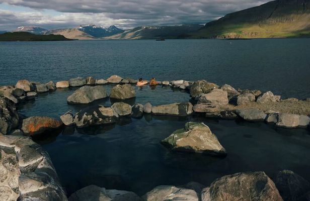 Full Day Private Golden Circle and Hot Springs Tour in Hvammsvík