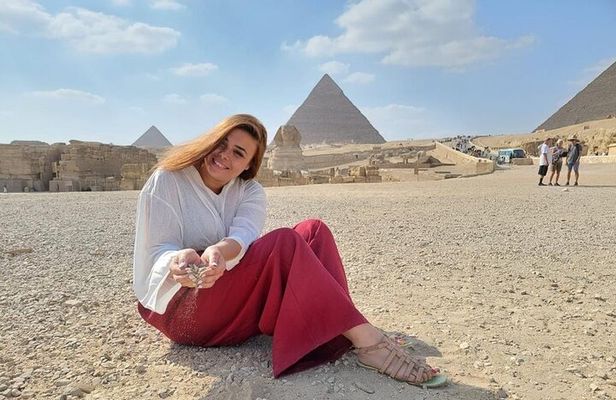 Tour to great pyramids of Giza, Sphinx & shopping tour with lunch