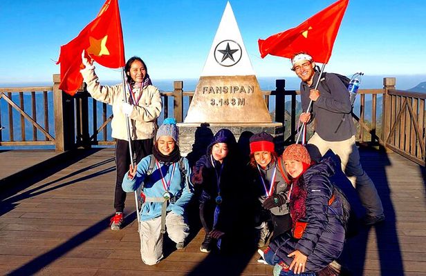 From Hanoi - Sapa 2 Days 2 Nights Tour With Fansipan by cable car