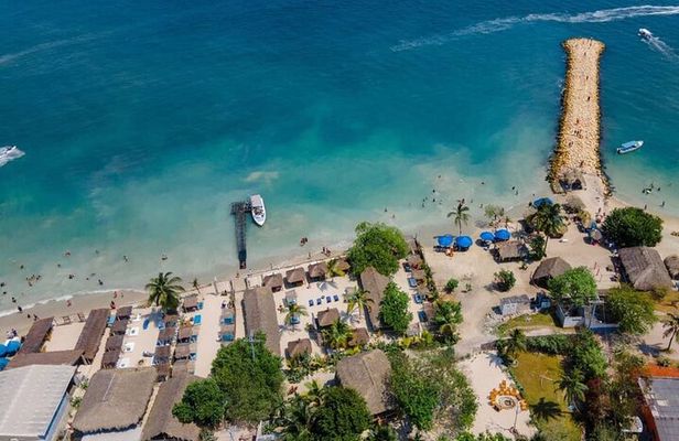 Beach front disconnection (yoga, meditation & massage included.)