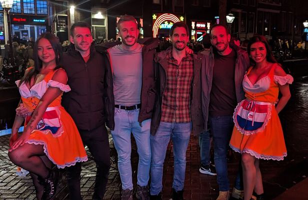 Private Hostess Bar Tour in Amsterdam Red Light District (3h)