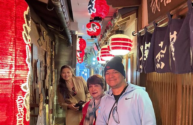 Osaka Customized Full-Day Private Tour with Licensed Guide