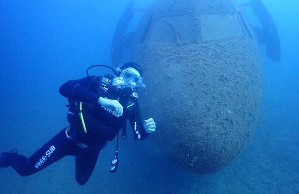 Explore World's Largest Plane Wreck by Scuba Diving in Kusadasi