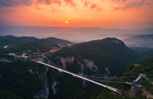 PrivateTour: Glass Bridge and Baofeng Lake from Zhangjiajie