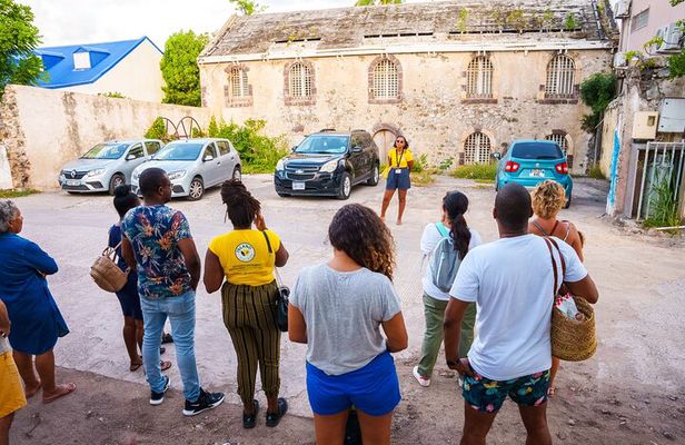 Historical Guided Walking Tour of Marigot by ISLAND FRIEND