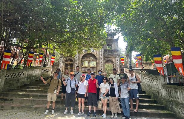 Perfum Pagoda Full Day