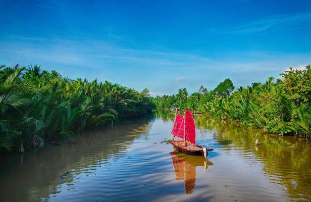 Ben Tre Half Day Tour with Scooter, Sailboat and Mekong Food
