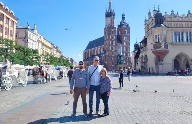 Private Krakow City Tour by Car and Walk with private tour guide