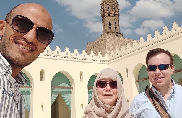 Half Day Best of Cairo Secrets Tour with Dinner Egyptian Food