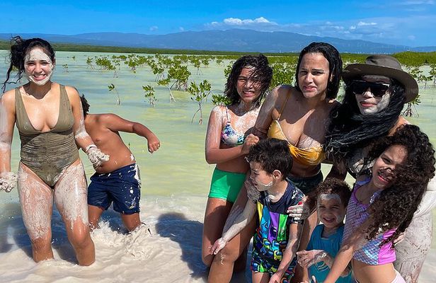 Private Half-Day Mud Bath Tour in La Laguna de Oviedo