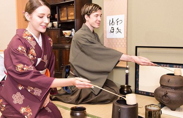 Tokyo 6 hr Private Guided Tour & Tea Ceremony Experience