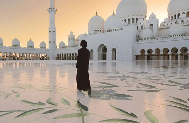 Louvre Museum and Sheikh Zayed Mosque and Qasr al Watan Tickets