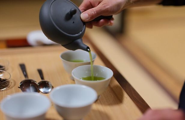 Discover Japanese Green Tea: Brew and Taste in Takayama