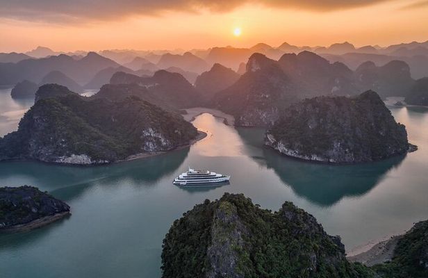 2 Days 1 Night Discovery Halong Lan Ha Bay Group for 2 adults