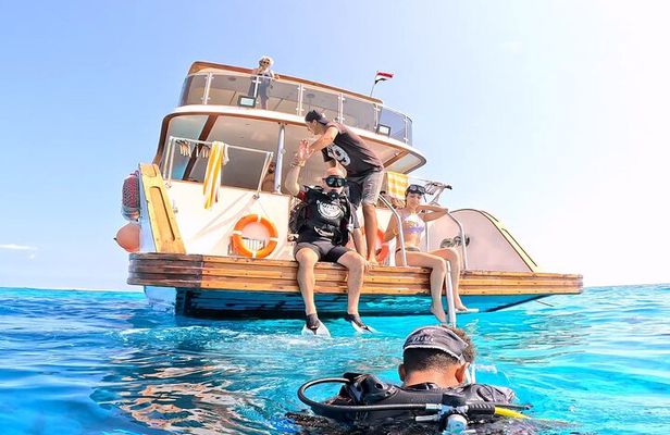 Scuba Diving Boat trip for Professional Divers from Hurghada