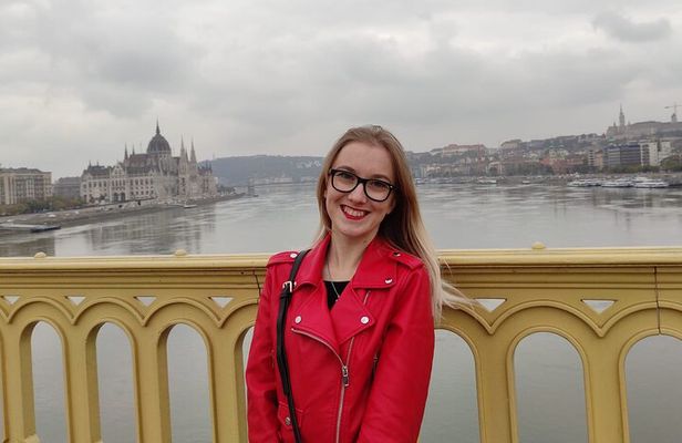 2 Hours Budapest Walking Tour with A Private Guide
