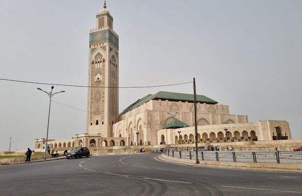 Fes to Casablanca with Rabat and Voluibilis Private Guided Tour