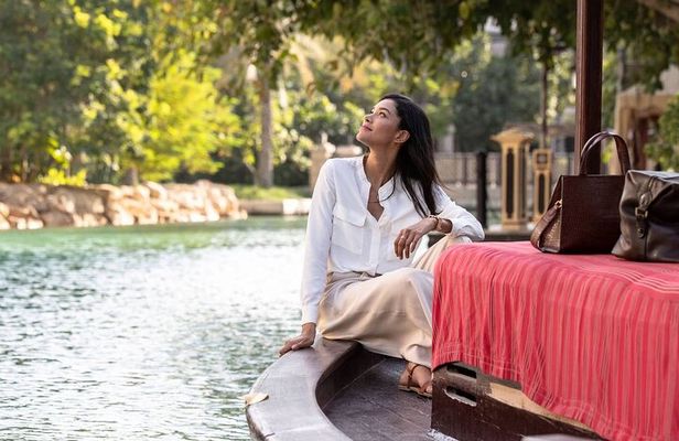 Souk Madinat Jumeirah Arabian Bazaar Tour with Abra Boat Ride