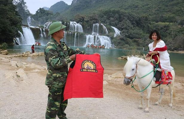 Ha Giang Loop - 6 Days Ride in Ban Gioc Waterfall and Ba Be Lake