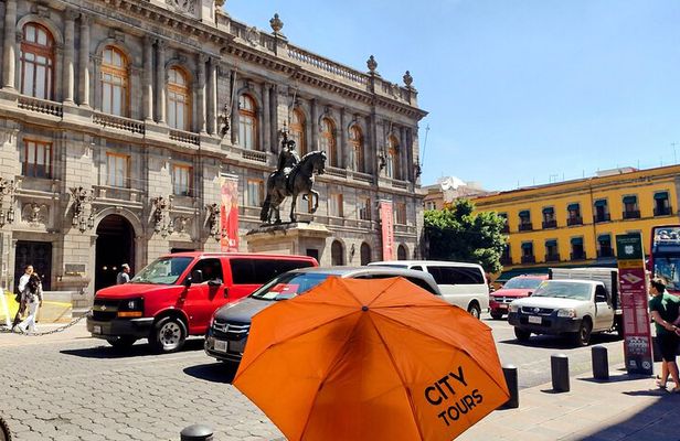 VIP City Tour In Mexico City Driver and Guide Included.