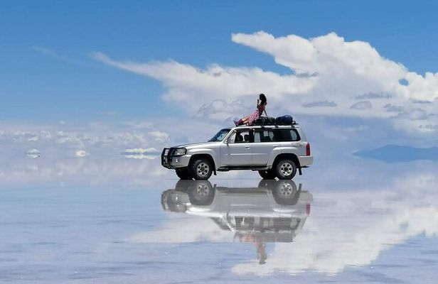 2-day Private Guided Tour in Uyuni and La Paz