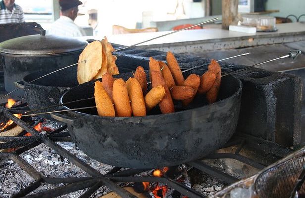 Half-Day: Old San Juan, Calle Cerra,Santurce, La Placita & Loíza