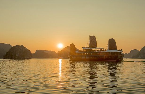3 Days 2 Nights on Cozy Boutique Cruise Discover Lan Ha Bay