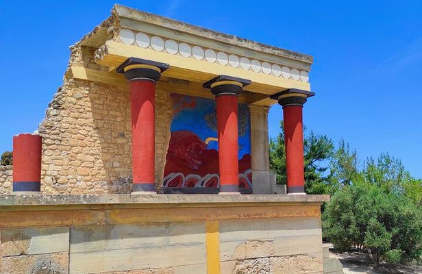 Private tour Knossos Palace, Museum & Heraklion city from Chania