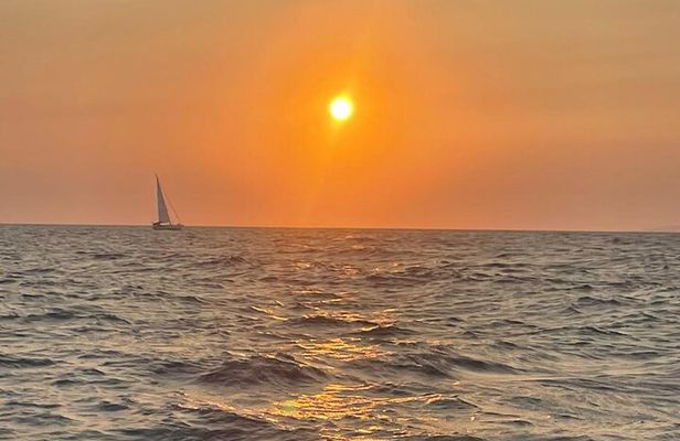 5 Hours Sunset Tour to Delos and Rhenia Island with Dinner 