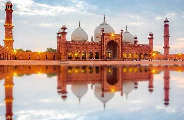 Private Lahore Full Day Sightseeing Tour with Local Guide