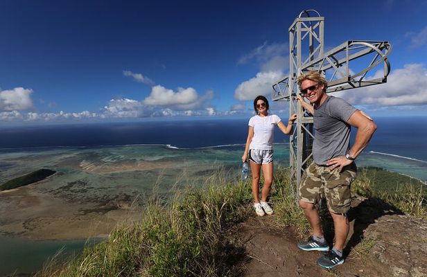 Le Morne Mountain: Guided Hike With Our Professional Local Guides