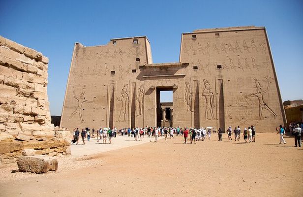 4-Hour Private Tour of Edfu And Kom Ombo Temples in Luxor