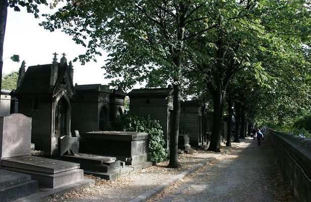 Private tour of Père Lachaise cemetery