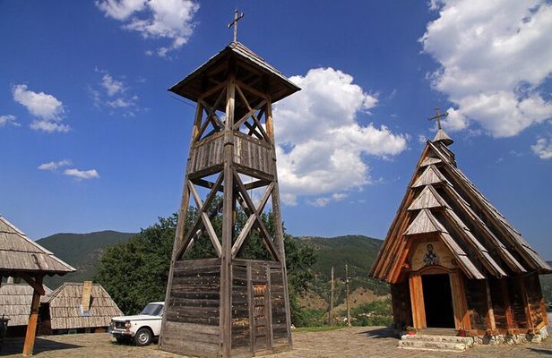 Western Serbia: Drina River House & Mokra Gora (Sargan 8 + Drvengrad)