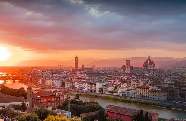 Florence Unveiled: A Spectacular Walking Tour Experience!