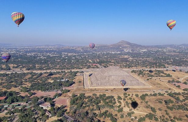 Balloon flight, visit archaeological site, VIP transport breakfast