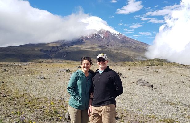Cotopaxi Volcano & Papallacta Hot Springs – Nature & Relaxation