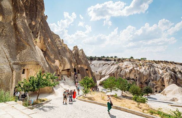 Cappadocia Red Tour With Lunch & Hotel Pickup (Small Group)