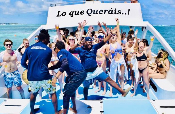 Private Catamaran Cruise with Slide & unlimited drinks