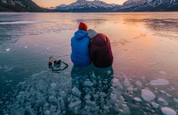 Canadian Rockies Abraham Lake Ice Bubbles Helicopter Tour 