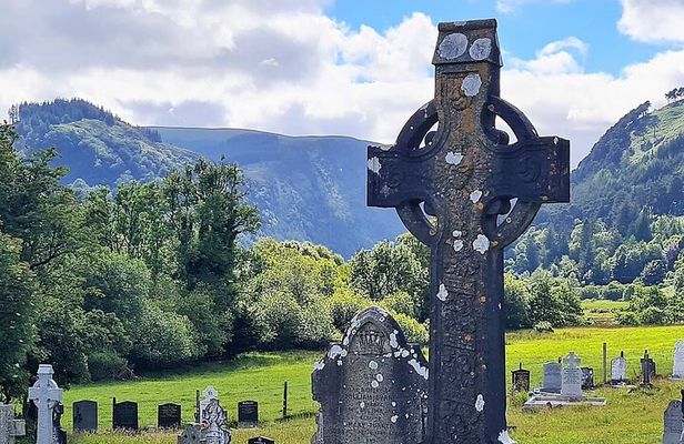 Private Tour of Glendalough and Powerscourt Gardens, (1-7 ppl)