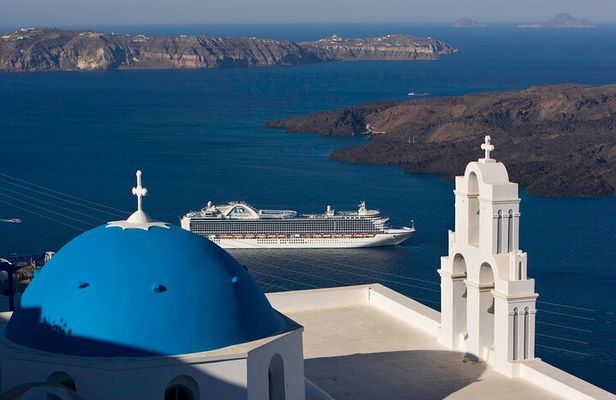 Santorini Shore Excursion: Private Sightseeing Tour
