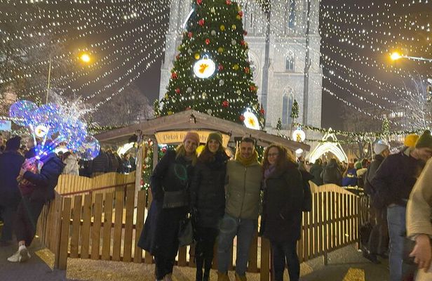 Walking tour in Prague Christmas Market and Festivities