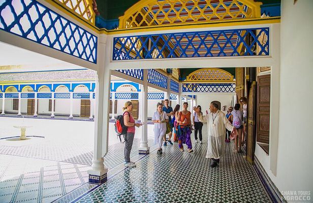 Marrakech: Bahia Palace, Saadian Tombs, Souk & Medina Guided Tour