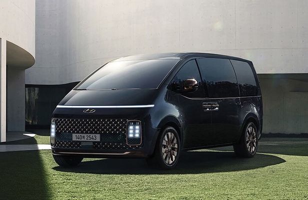 Customizable Private Seoul Tour in luxury van for VIP