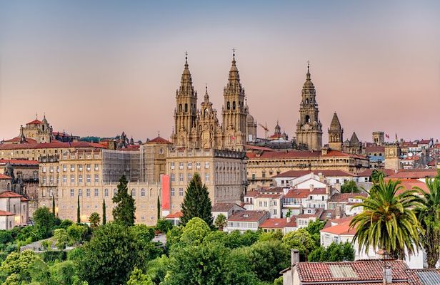 Santiago de Compostela Historic Walking Tour in Small Group