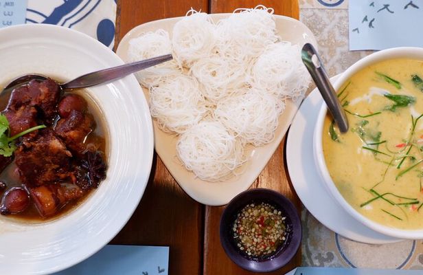 Phuket Night Food Tour & Old Town's Magical Lights