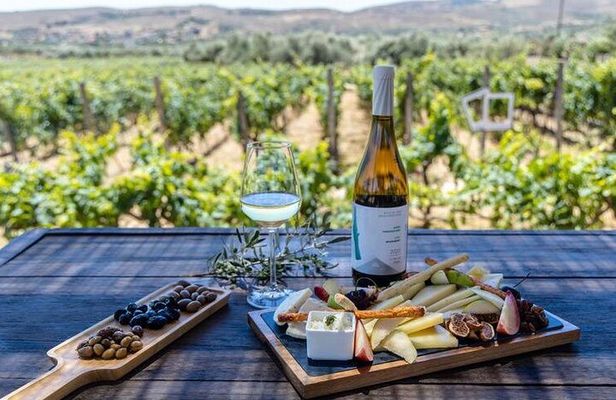 Best Wines of Crete: Wine Tasting Tour & traditional Lunch